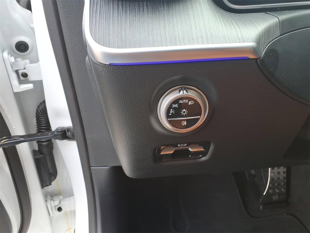 New 2026 Mercedes-Benz C 300 C 300 image 17