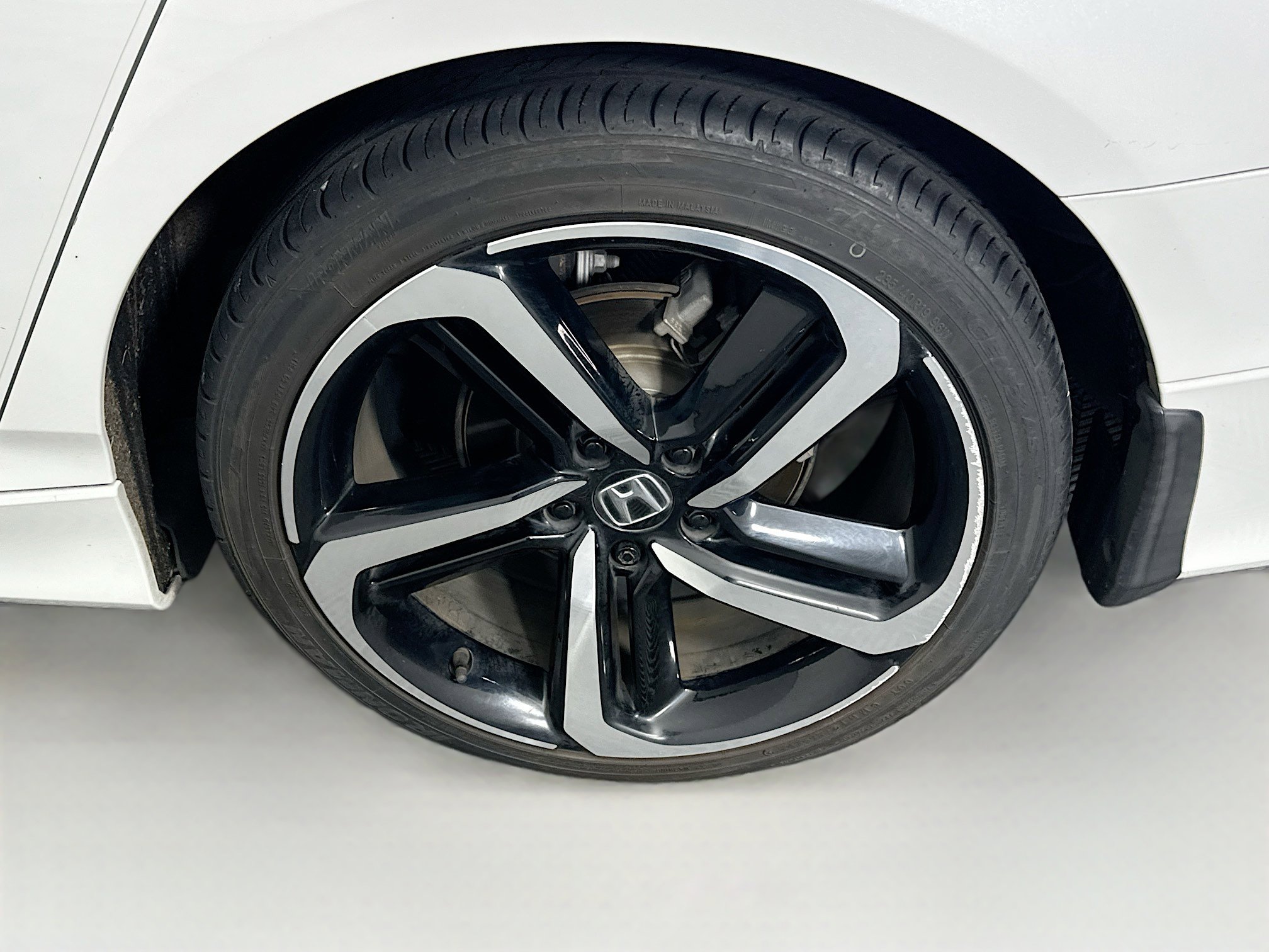 Used 2019 Honda Accord Sport image 11