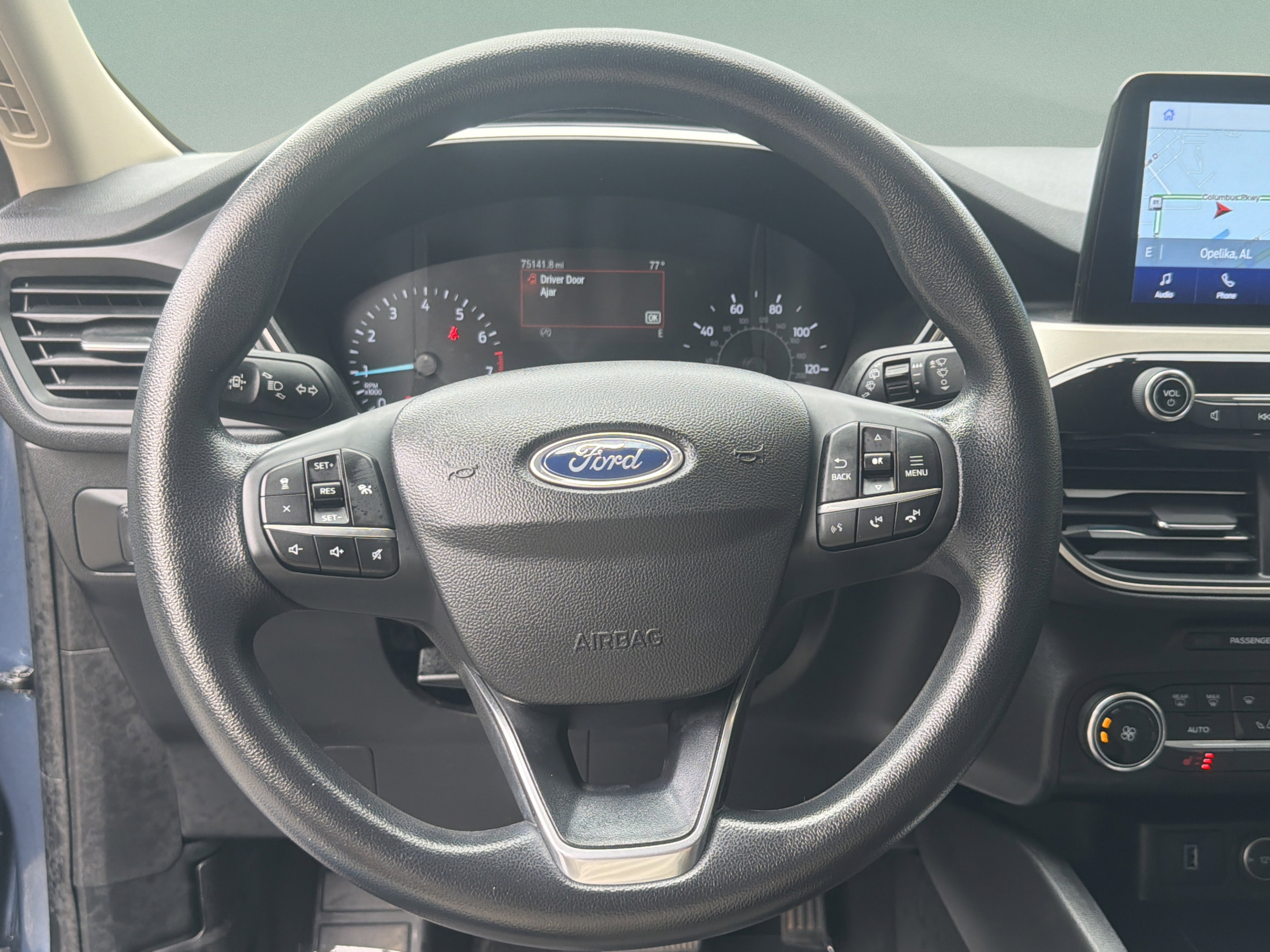 Used 2020 Ford Escape SE FWD image 9