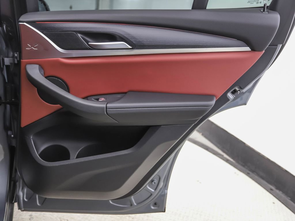 Certified 2024 BMW X3 xDrive30i w/ Premium Package image 25