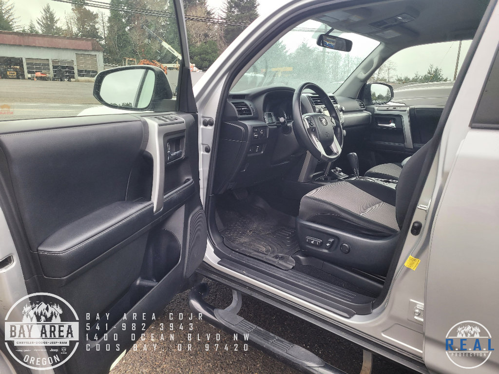 Used 2018 Toyota 4Runner 4WD image 11