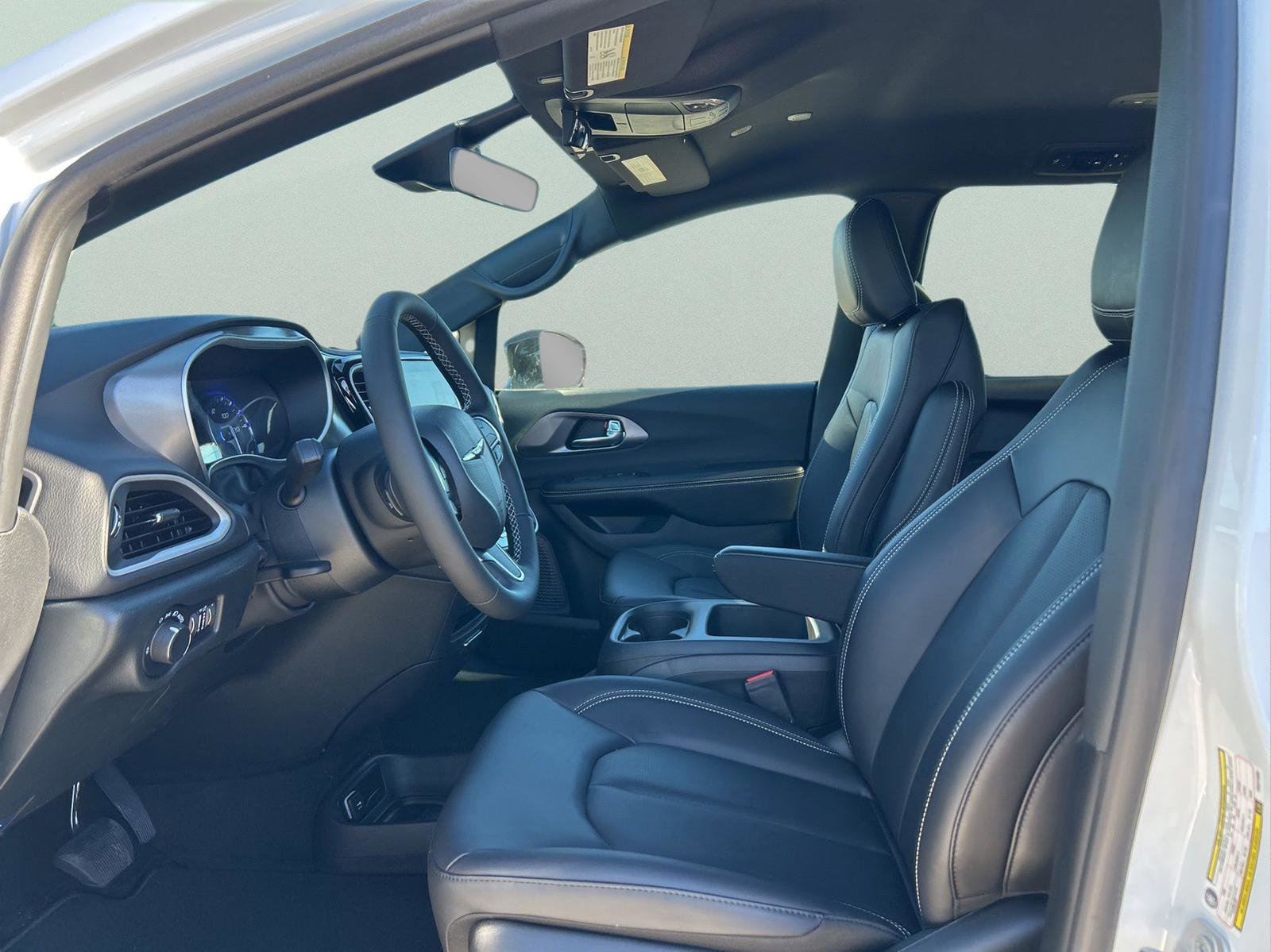 New 2026 Chrysler Voyager LX image 23