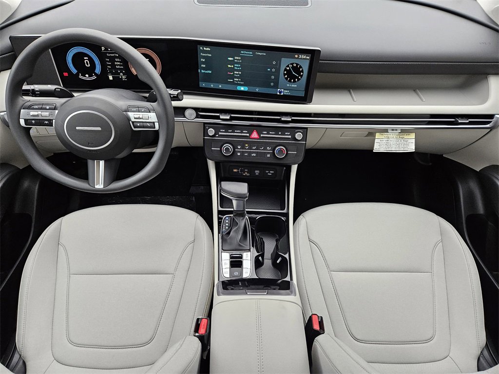 Used 2025 Hyundai Tucson SE image 19