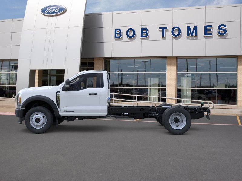 New 2026 Ford F550 4x4 Regular Cab Super Duty image 3