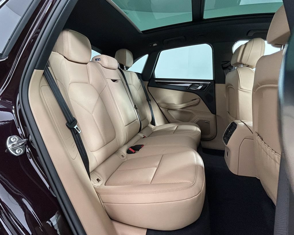 New 2026 Porsche Macan AWD/4WD image 26