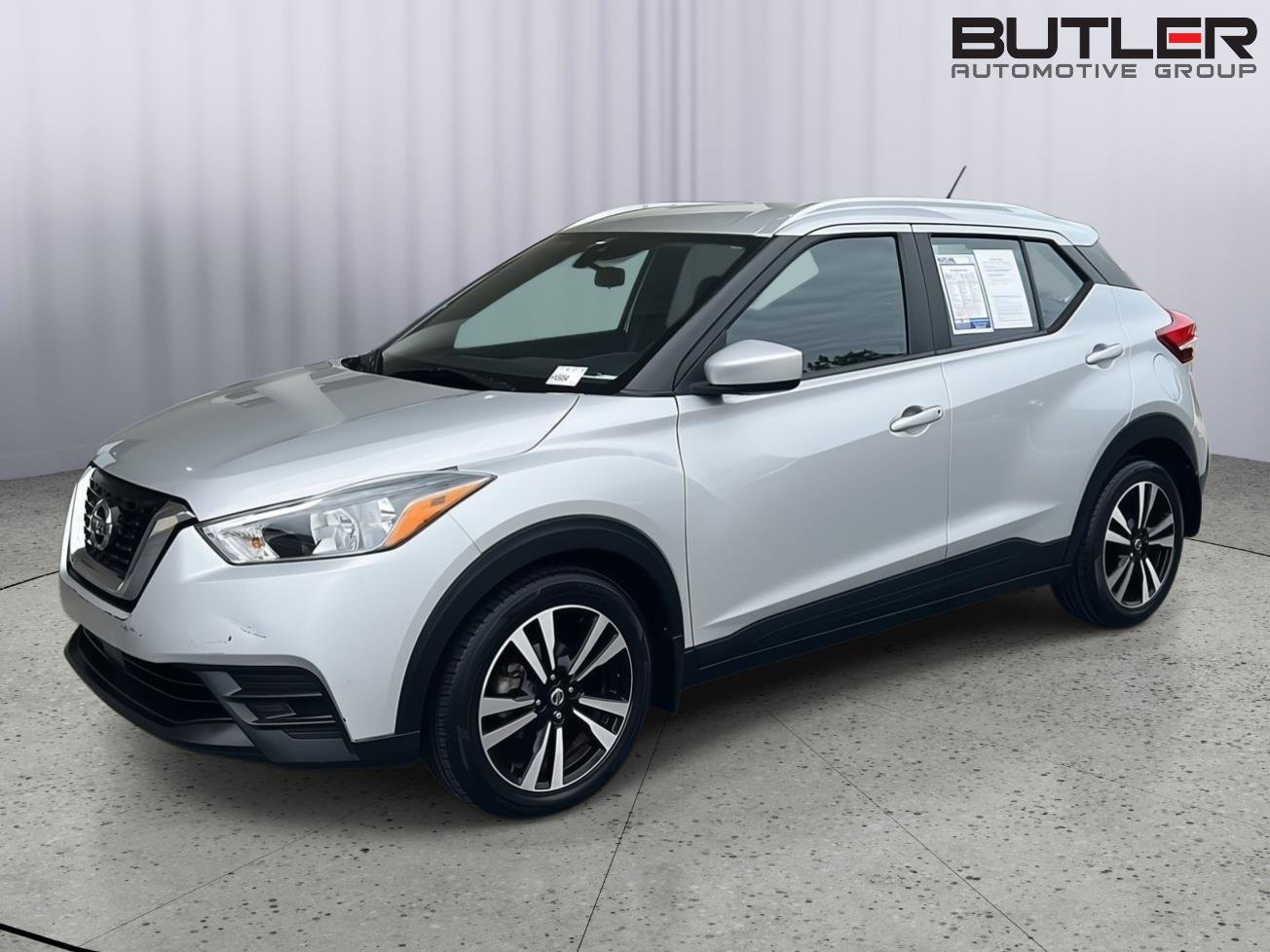 Used 2020 Nissan Kicks SV image 2