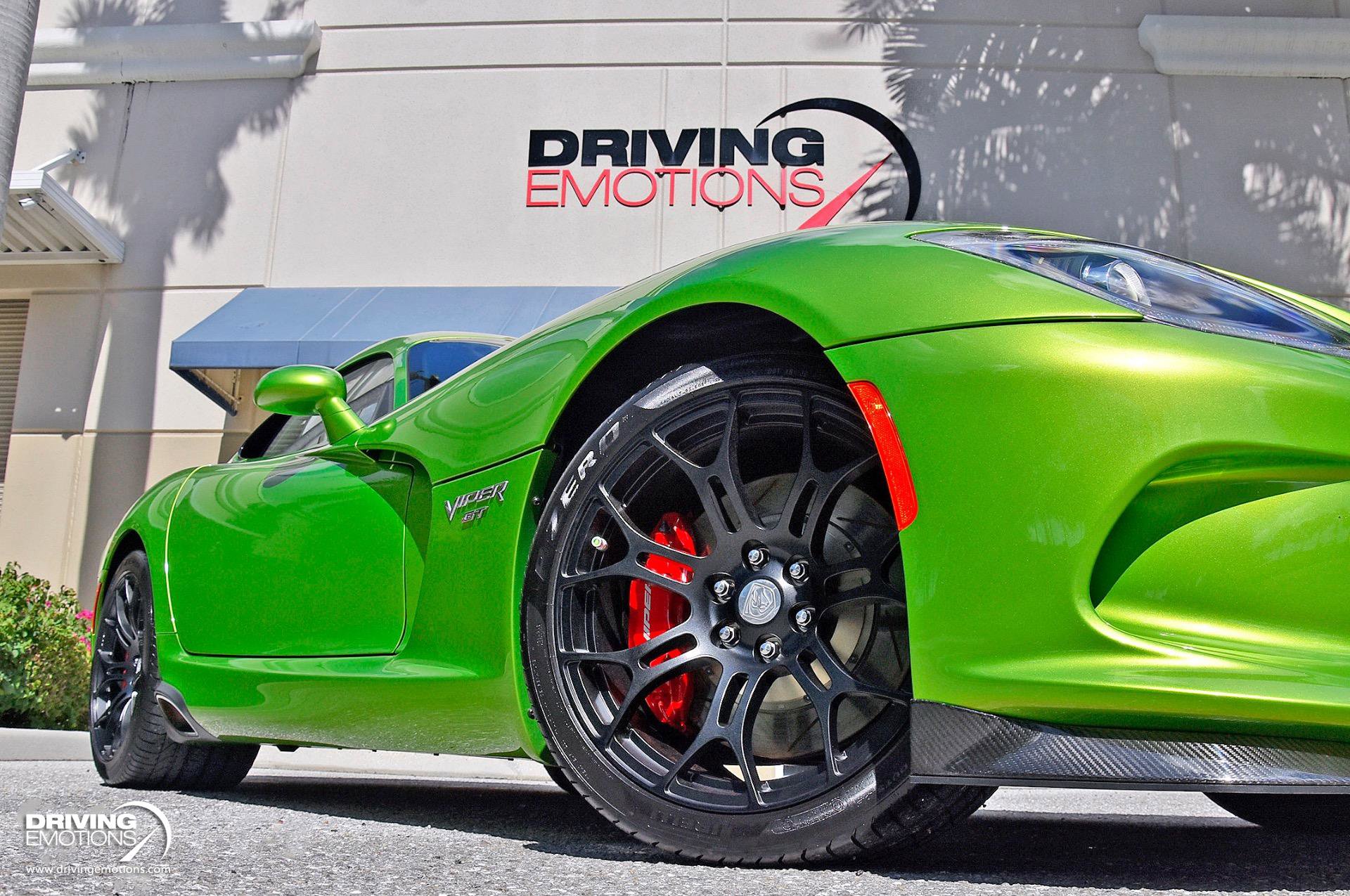Used 2017 Dodge Viper GTC w/ Advanced Aerodynamics Package RWD image 3
