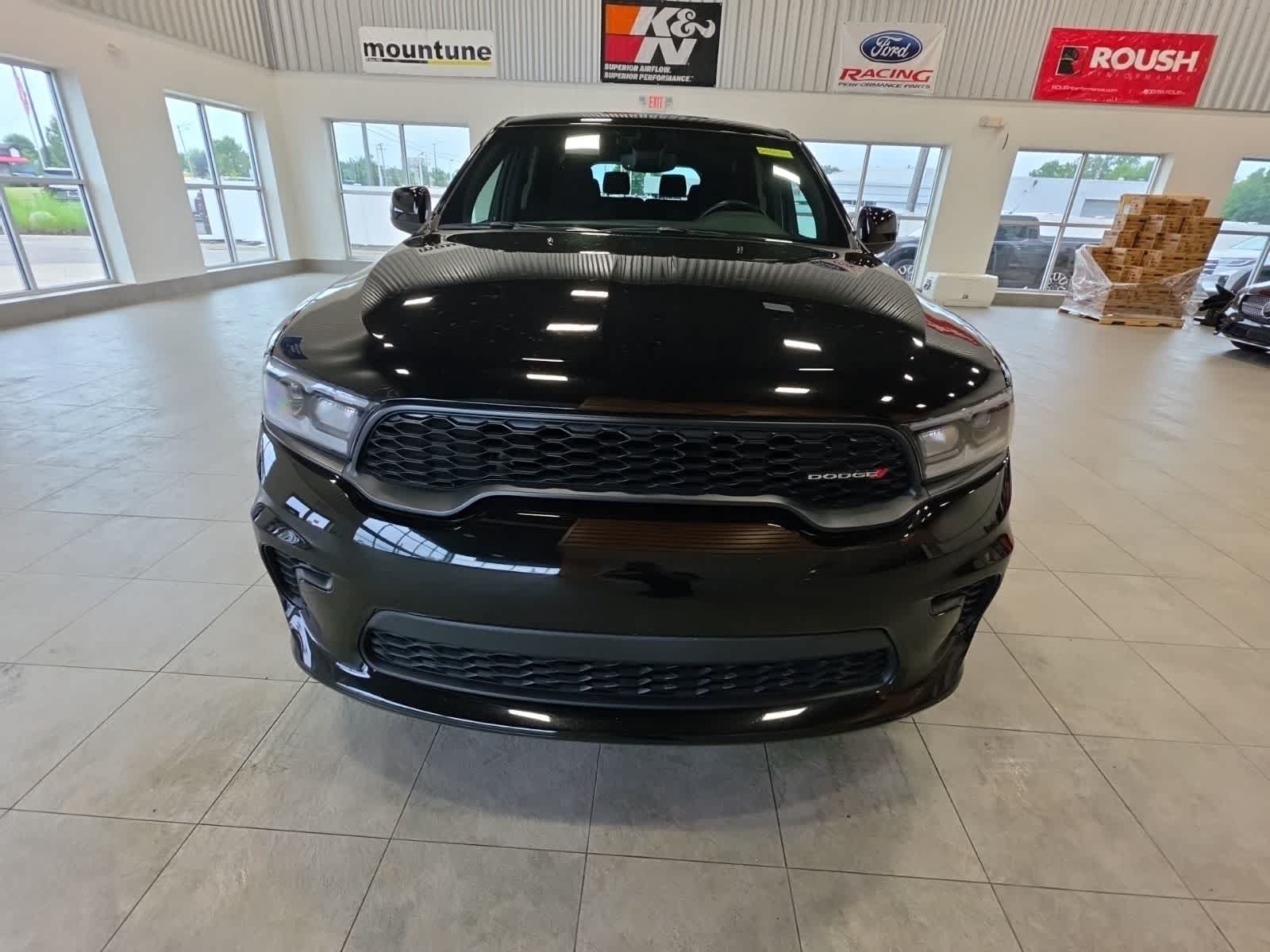 Used 2025 Dodge Durango GT AWD/4WD image 3