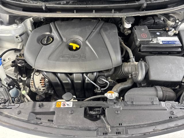 Used 2016 Hyundai Elantra GT FWD image 19