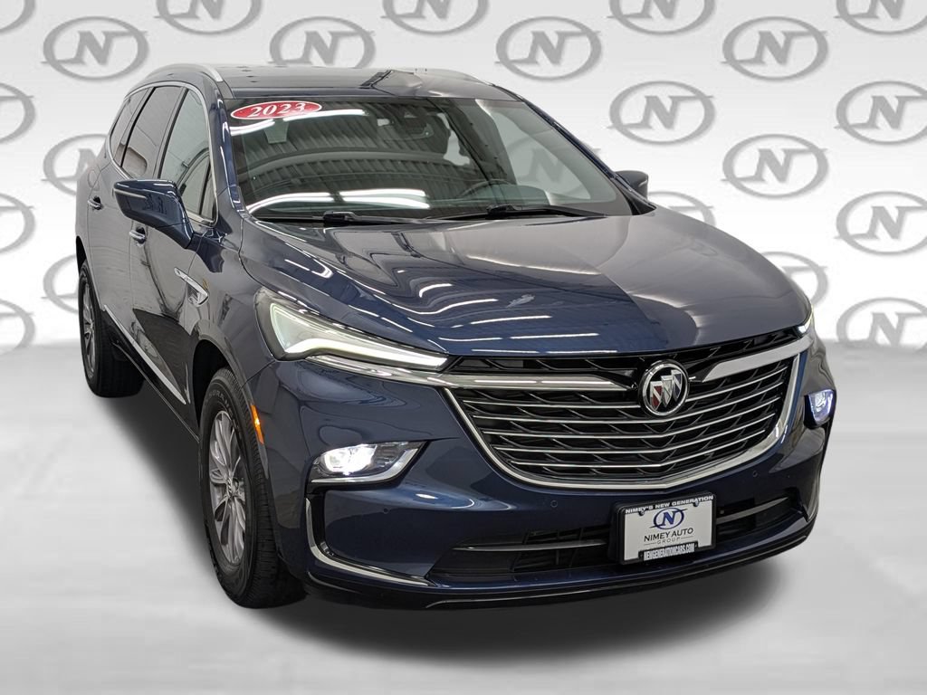 Used 2023 Buick Enclave Essence AWD/4WD image 40