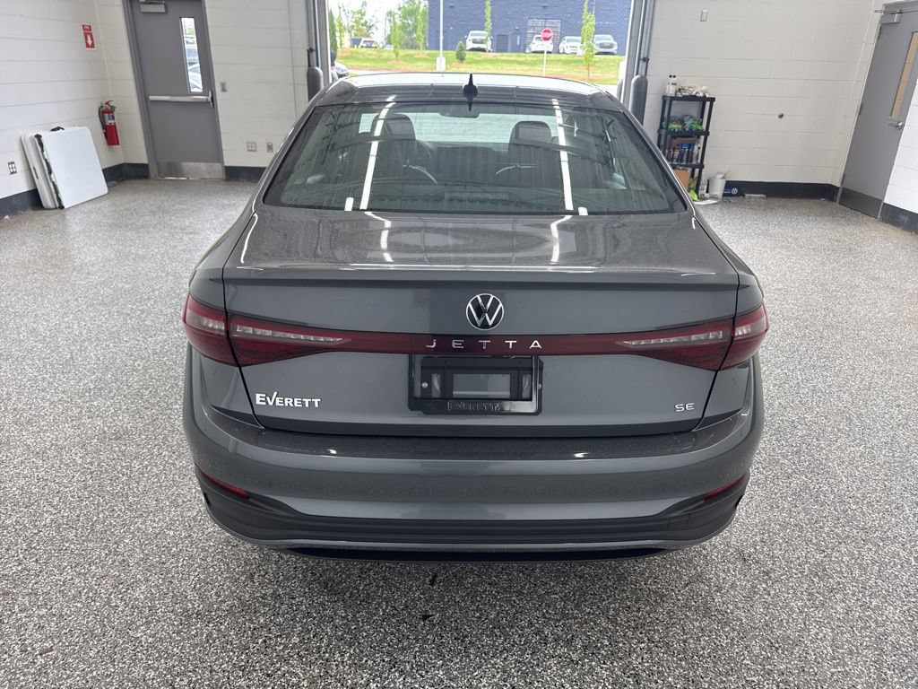 New 2026 Volkswagen Jetta SE FWD image 4