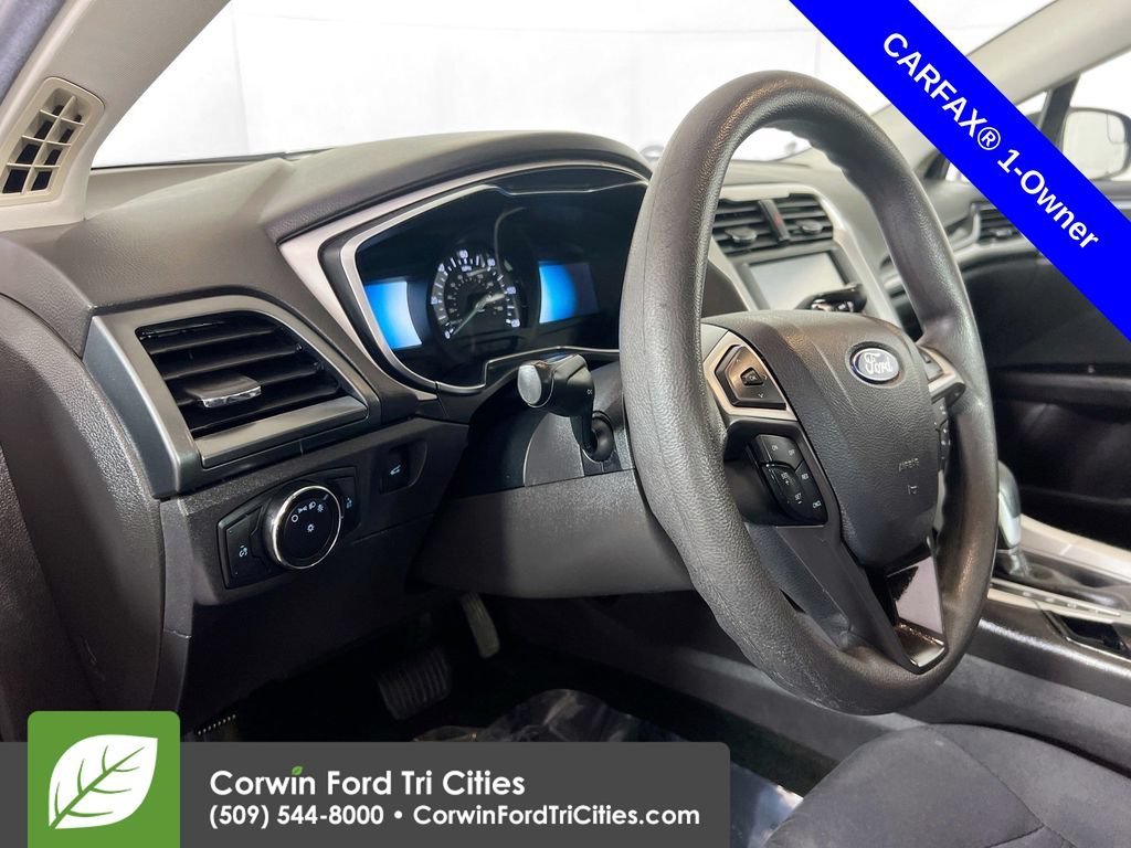 Used 2013 Ford Fusion SE FWD image 6