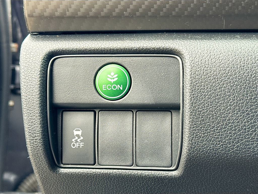 Used 2017 Honda Accord Sport Special Edition image 28