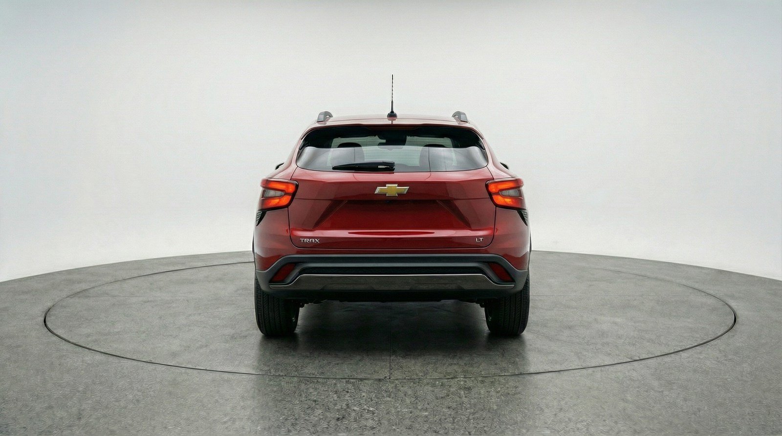 Used 2025 Chevrolet Trax LT FWD image 6
