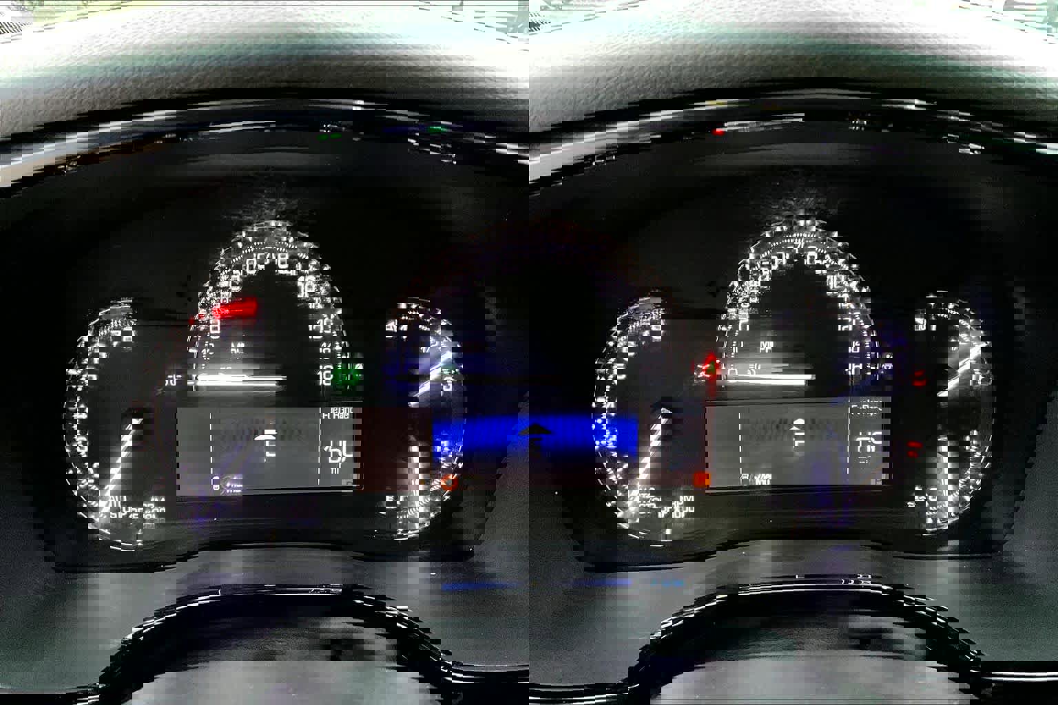 Used 2018 Cadillac XT5 Premium Luxury image 26