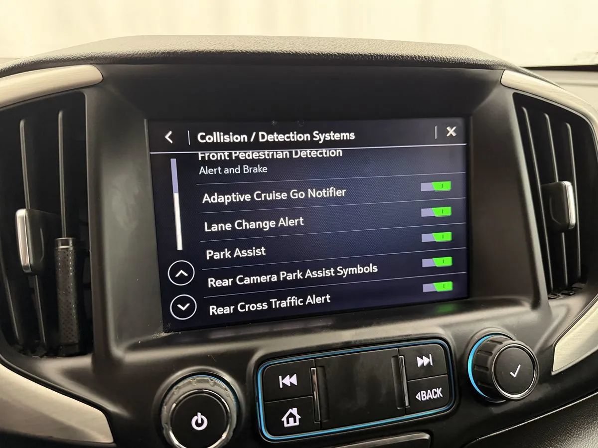 Used 2021 GMC Terrain SLT w/ Infotainment Package II FWD image 19