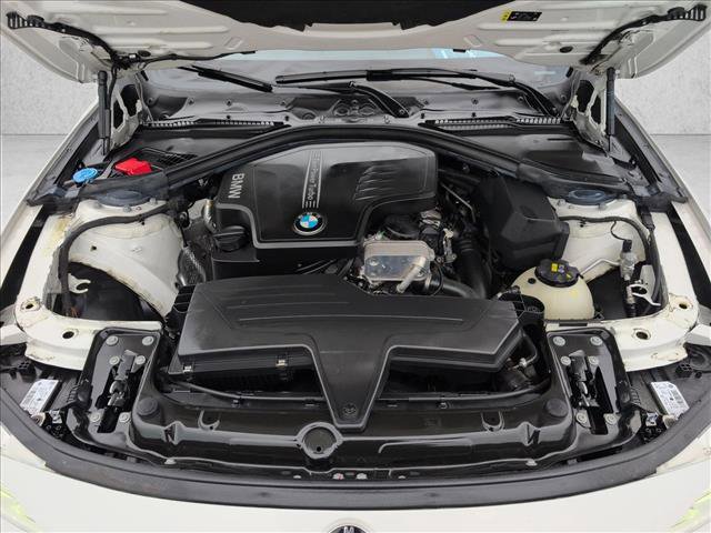 Used 2018 BMW 320i Sedan RWD image 24