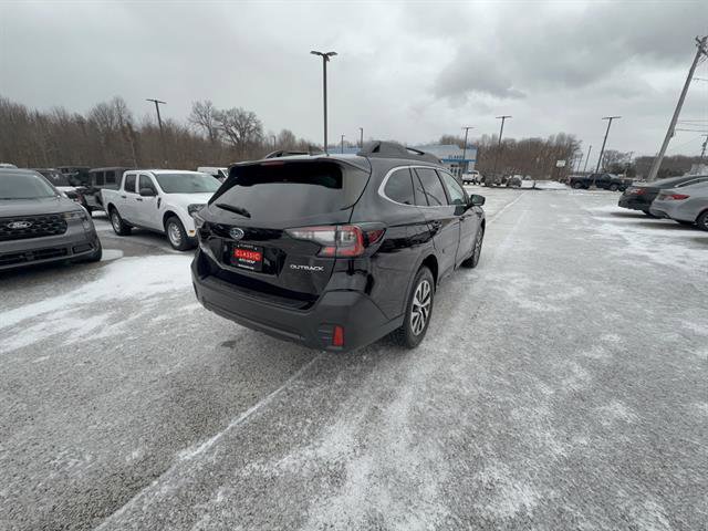 Used 2022 Subaru Outback Premium AWD/4WD image 7
