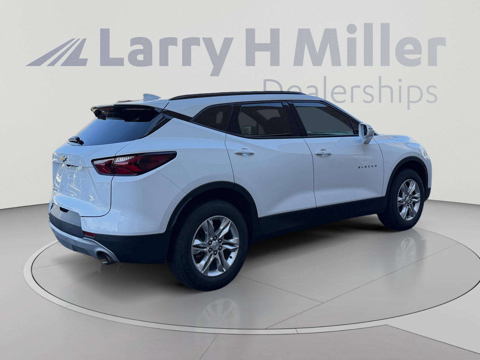 Used 2020 Chevrolet Blazer LT FWD image 5