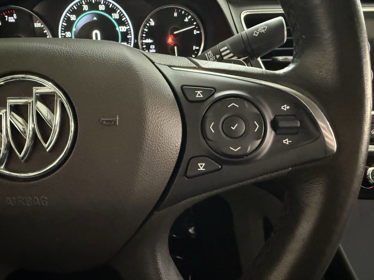 Used 2017 Buick LaCrosse Preferred image 24