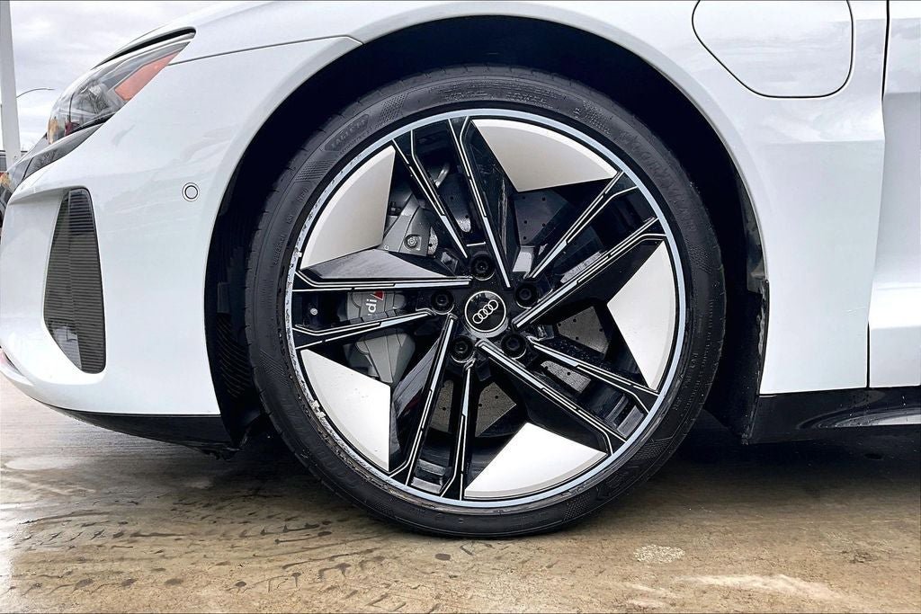 Used 2023 Audi RS e-tron GT w/ Ceramic Brake Package AWD/4WD image 8