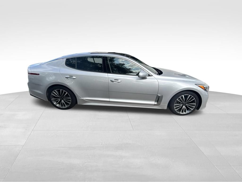 Used 2018 Kia Stinger Premium RWD image 8