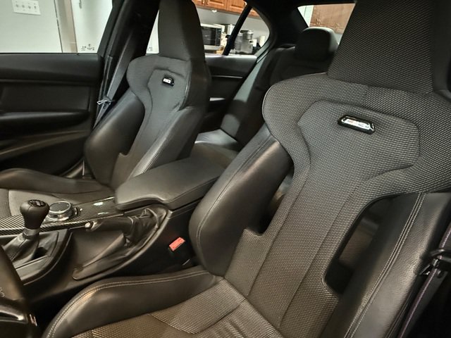 Used 2018 BMW M3 RWD image 18