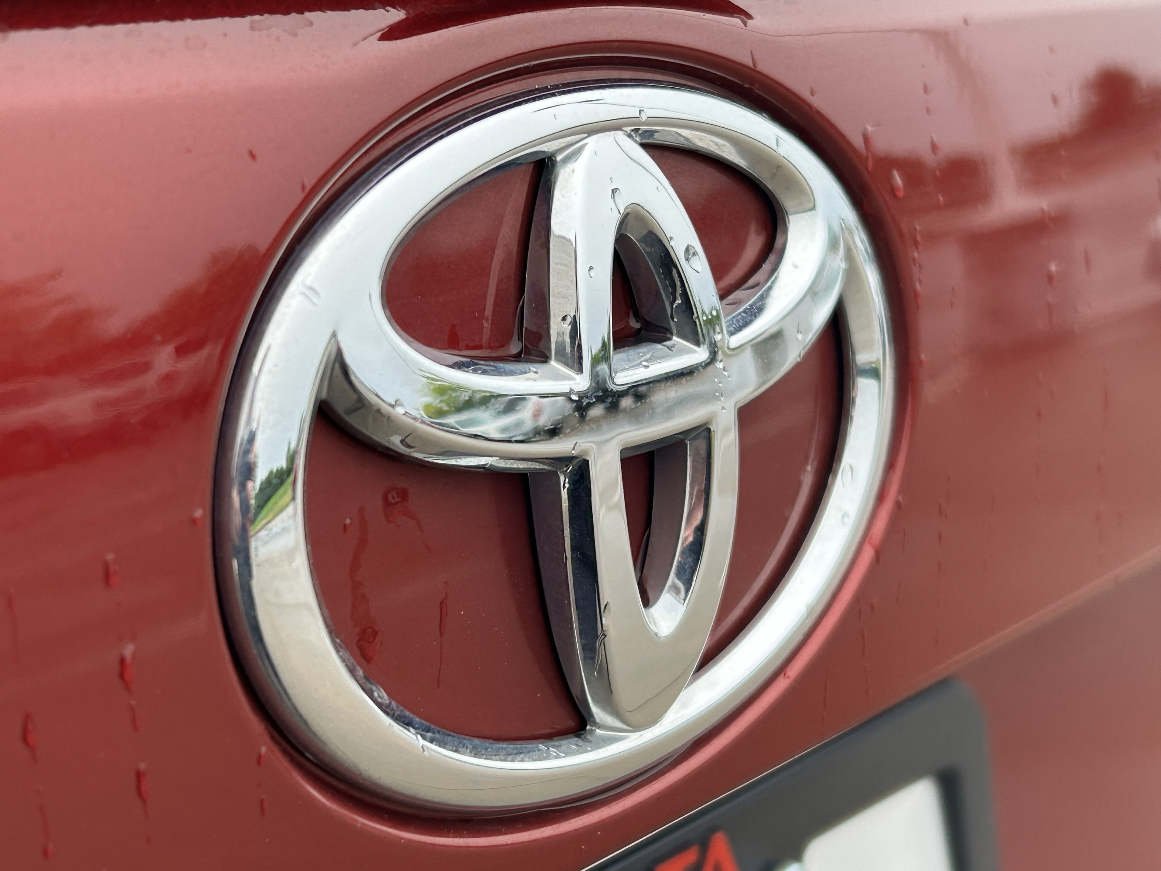 Certified 2025 Toyota RAV4 XLE AWD/4WD image 7