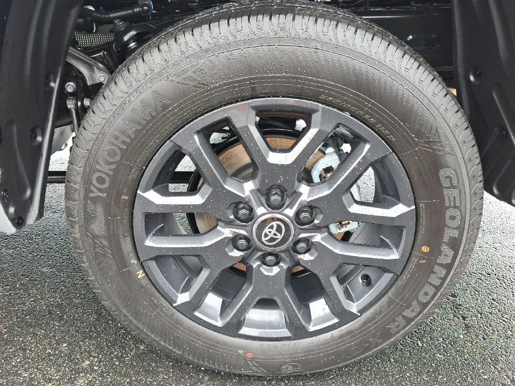 New 2026 Toyota Tundra Platinum AWD/4WD image 18