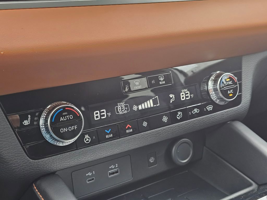 New 2025 Mitsubishi Outlander SEL image 21