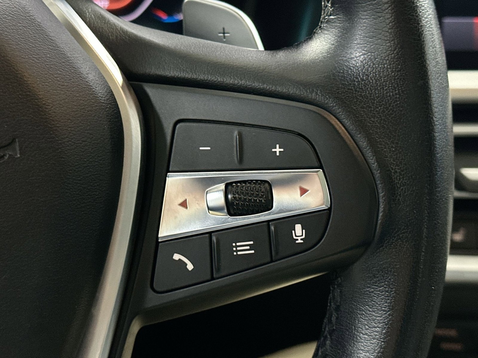 Used 2020 BMW 330i xDrive Sedan w/ Convenience Package image 21