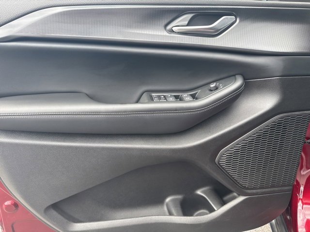 Used 2023 Jeep Grand Cherokee Altitude image 9