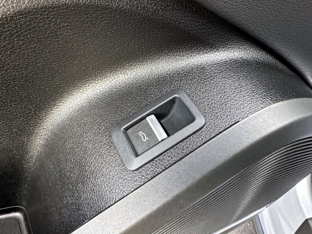 Used 2023 Audi Q5 2.0T Premium Plus w/ Premium Plus Package image 12
