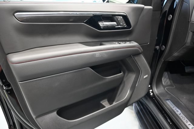 New 2026 Chevrolet Suburban RST w/ RST Capability Package AWD/4WD image 27