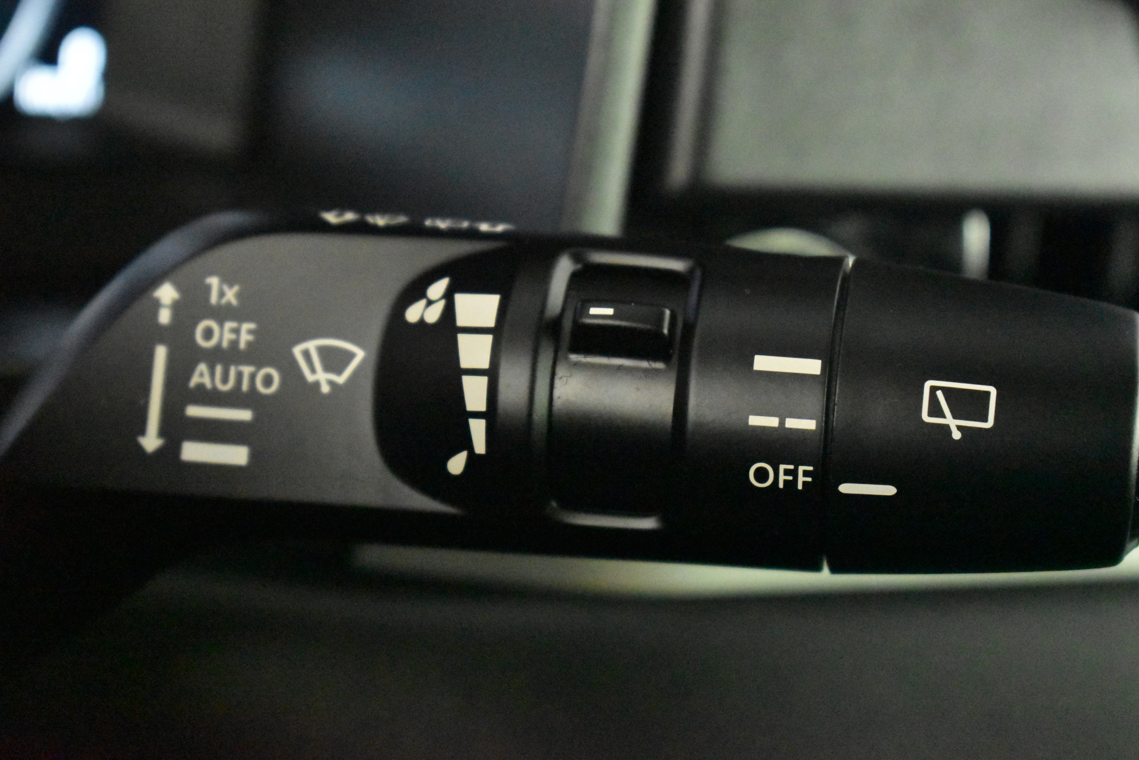 Used 2024 Mitsubishi Outlander SE image 23