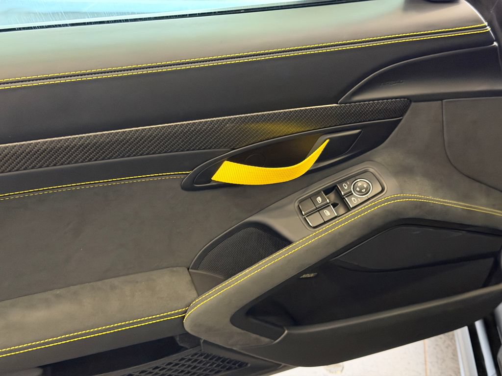 Certified 2025 Porsche 718 Boxster Spyder RS RWD image 14