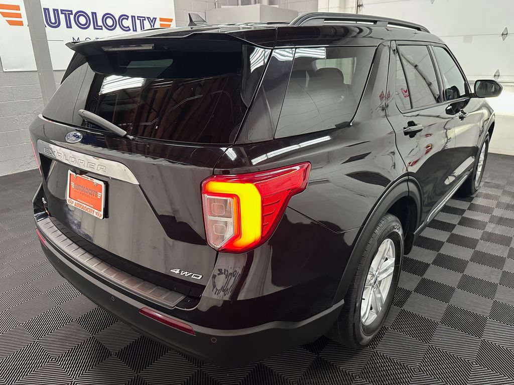 Used 2022 Ford Explorer XLT AWD/4WD image 10