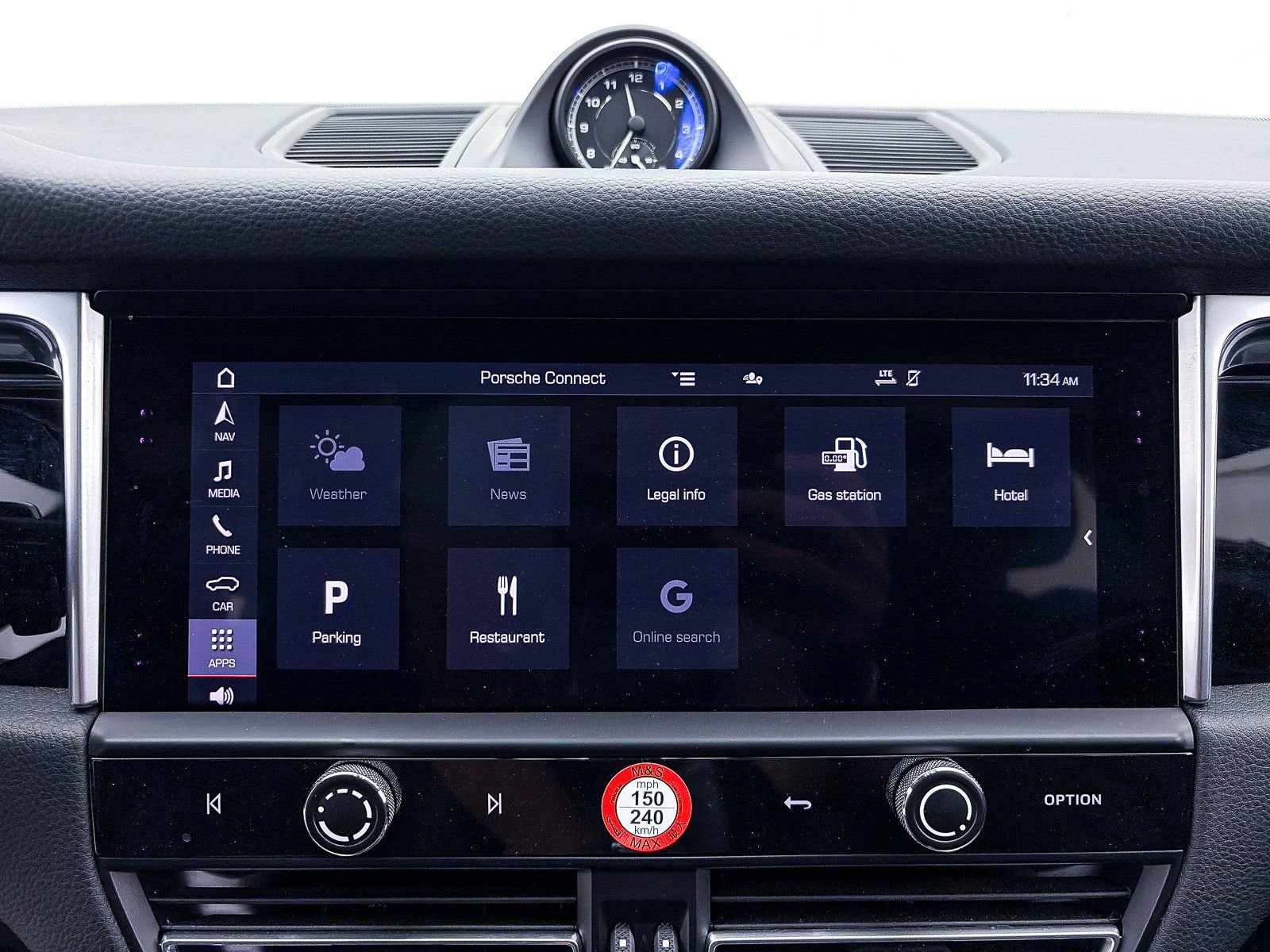 Used 2024 Porsche Macan image 26