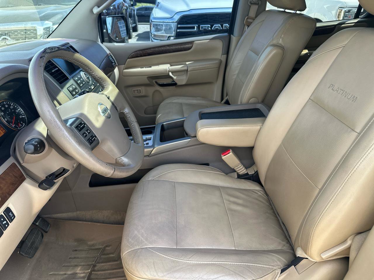 Used 2011 Nissan Armada Platinum image 15