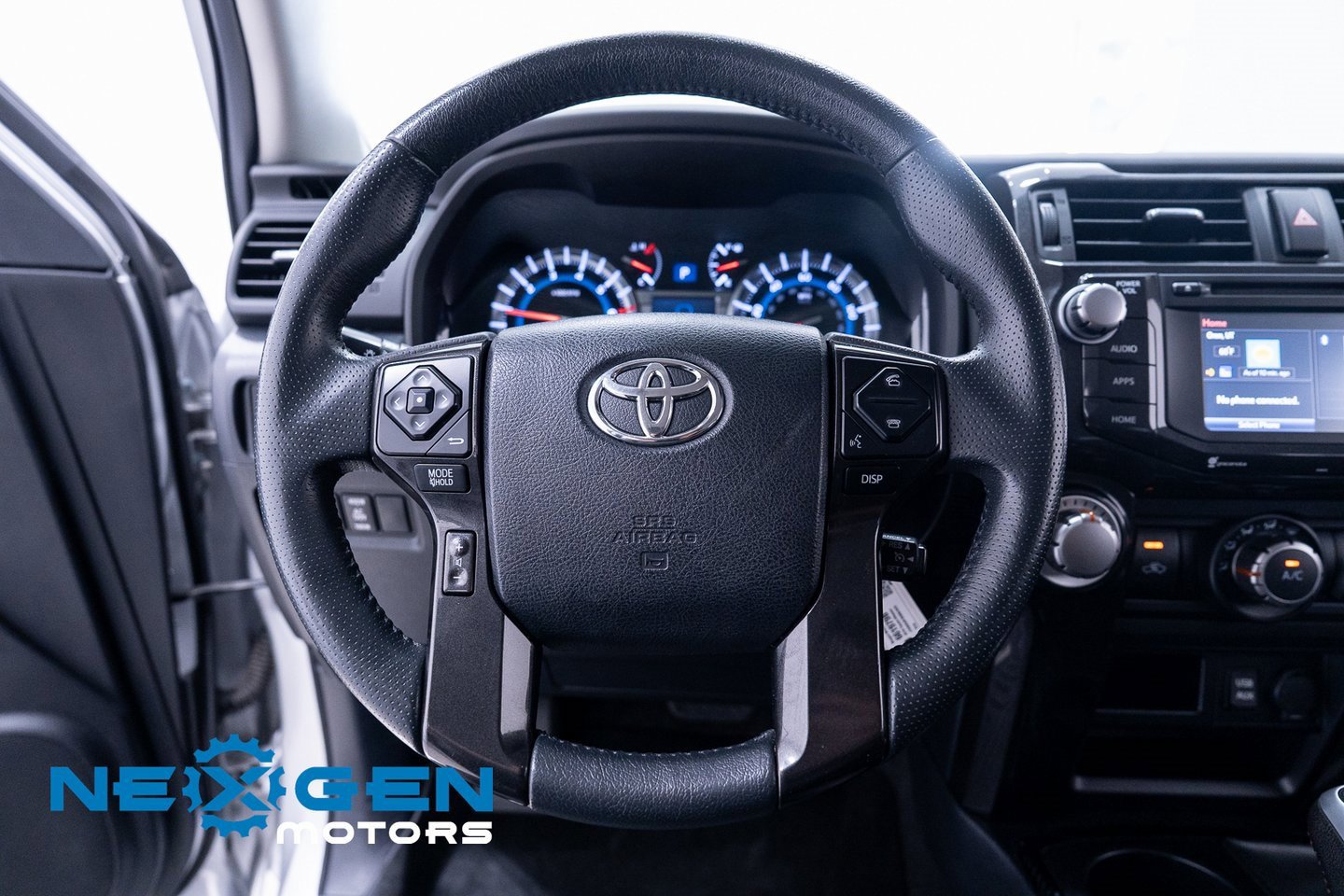 Used 2019 Toyota 4Runner TRD Off-Road Premium image 18