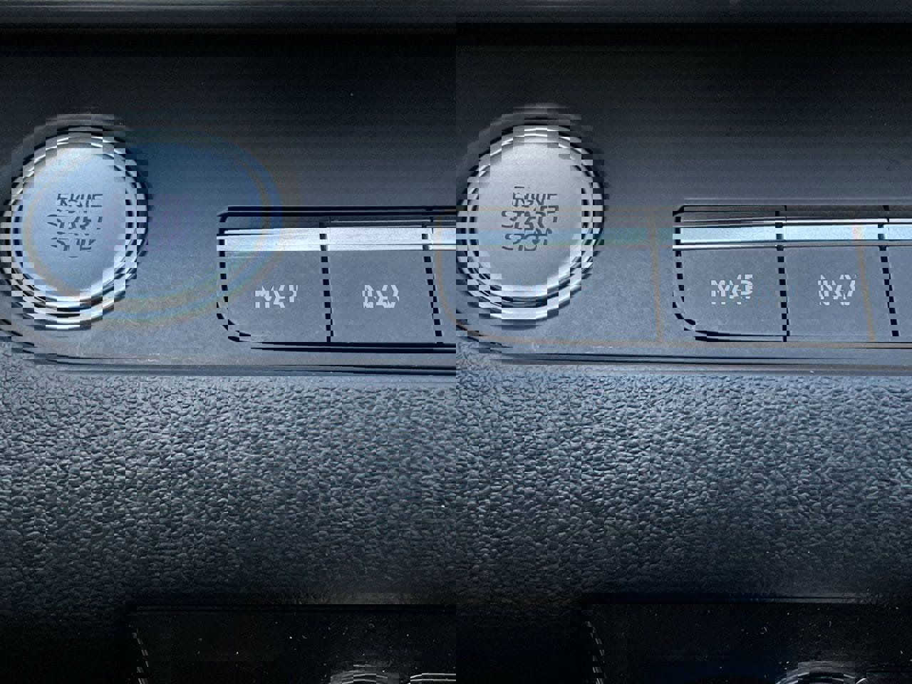 Used 2025 Hyundai Elantra SEL image 32