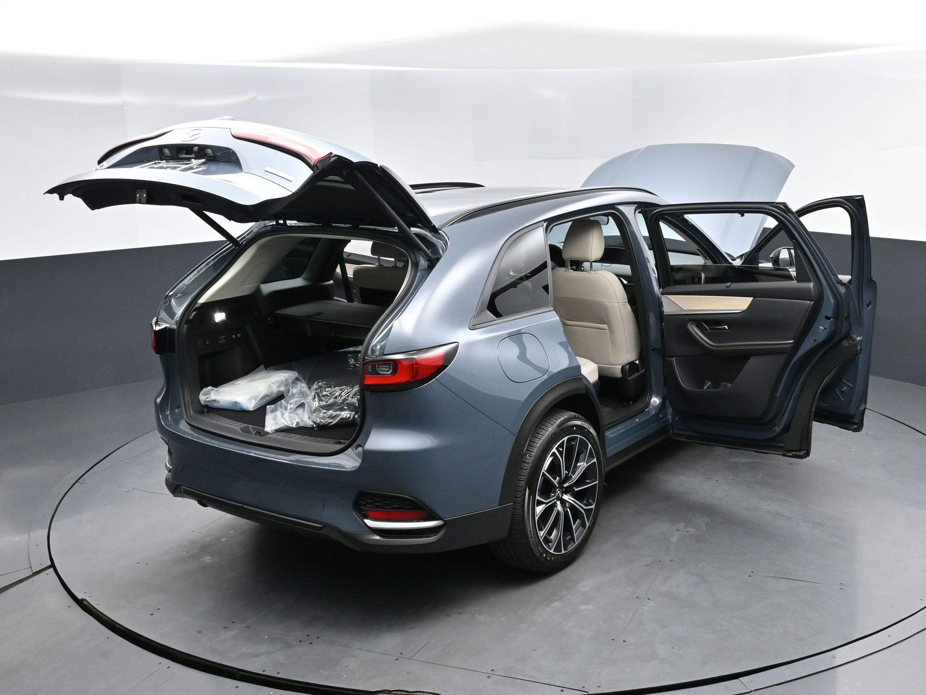 New 2025 MAZDA CX-70 Plug-In Hybrid w/ Premium Pkg image 17
