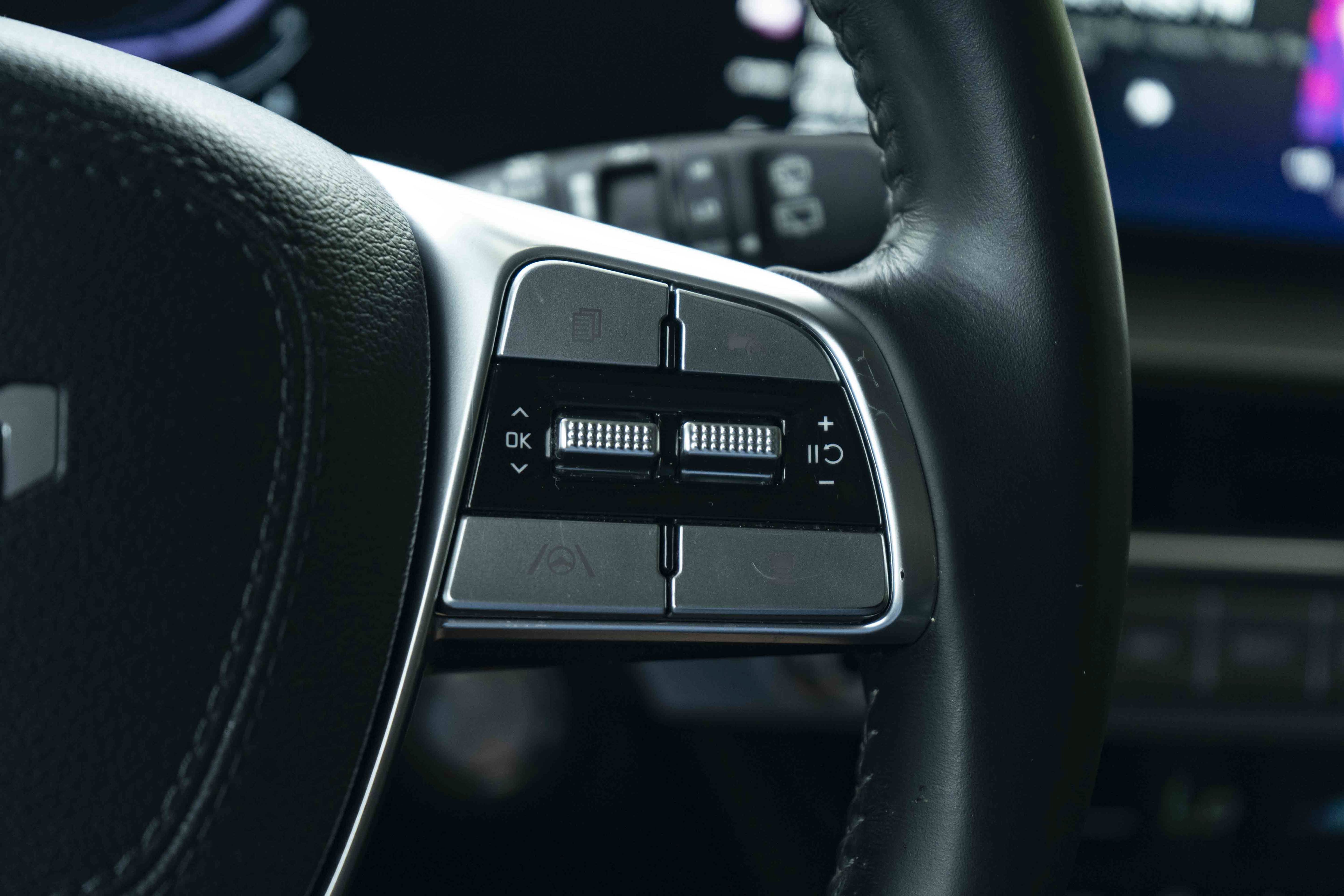 Used 2025 Kia Telluride S FWD image 22