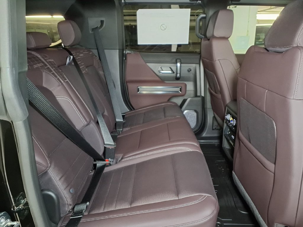 New 2026 GMC Hummer EV SUV AWD/4WD image 7