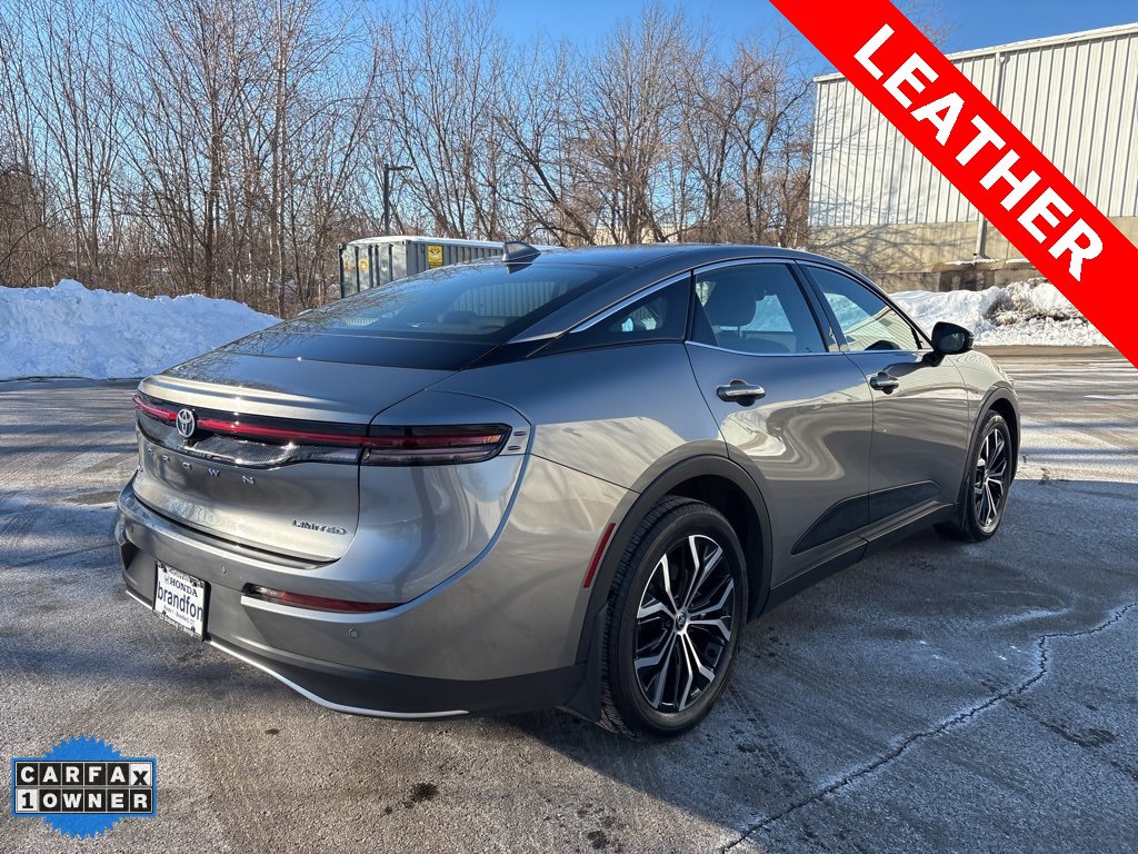 Used 2023 Toyota Crown Limited image 6