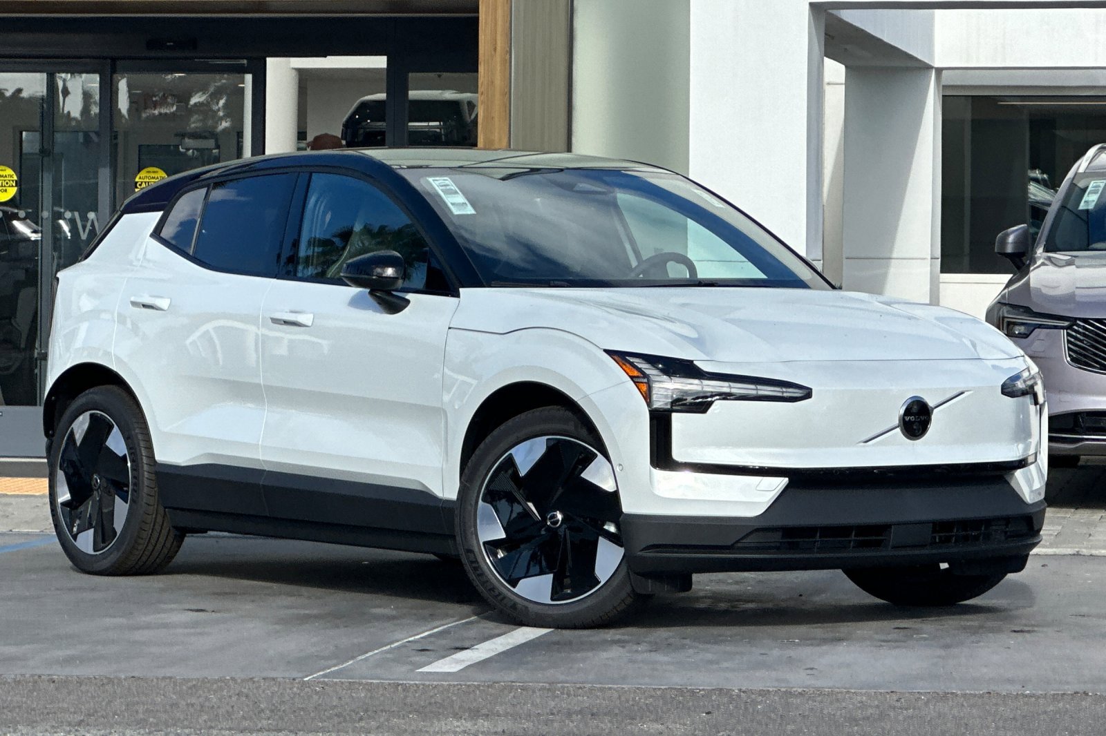 New 2026 Volvo EX30 Ultra image 2