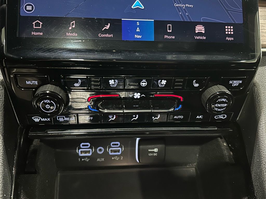 Used 2023 Jeep Grand Cherokee L Summit w/ High Altitude Package image 23