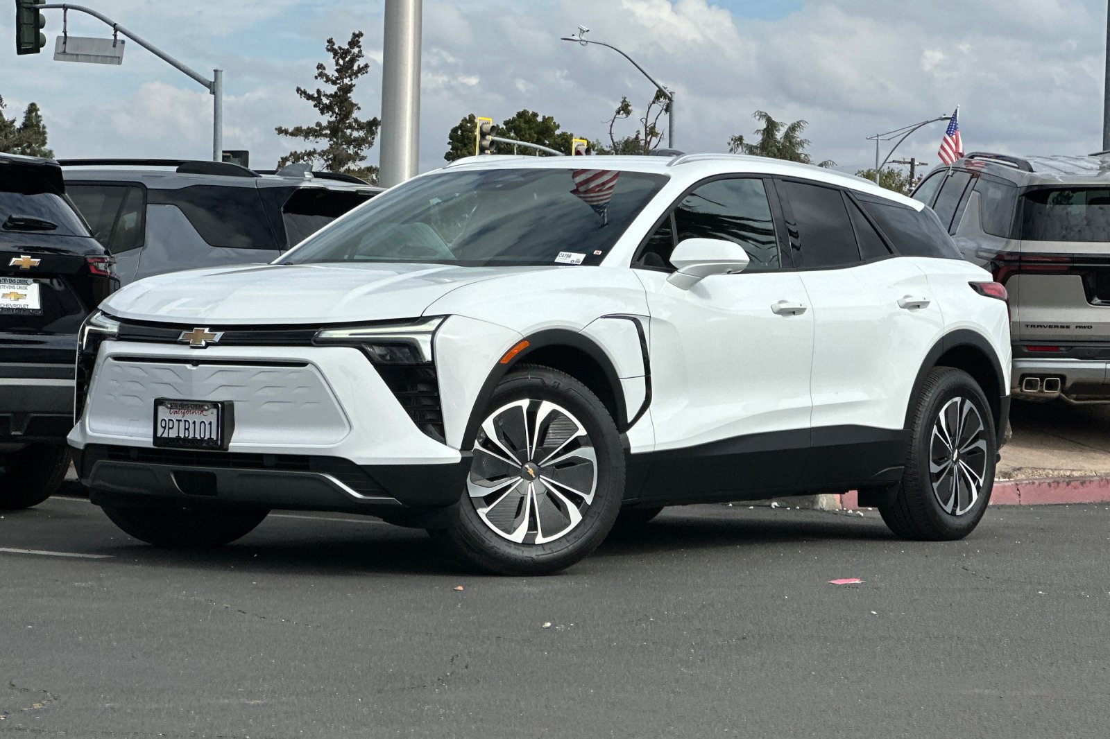 Used 2024 Chevrolet Blazer EV LT AWD/4WD image 9
