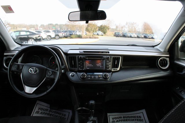 Used 2018 Toyota RAV4 XLE image 13