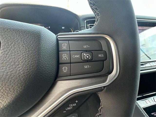 New 2025 Jeep Wagoneer Series II w/ Premium Group I image 26